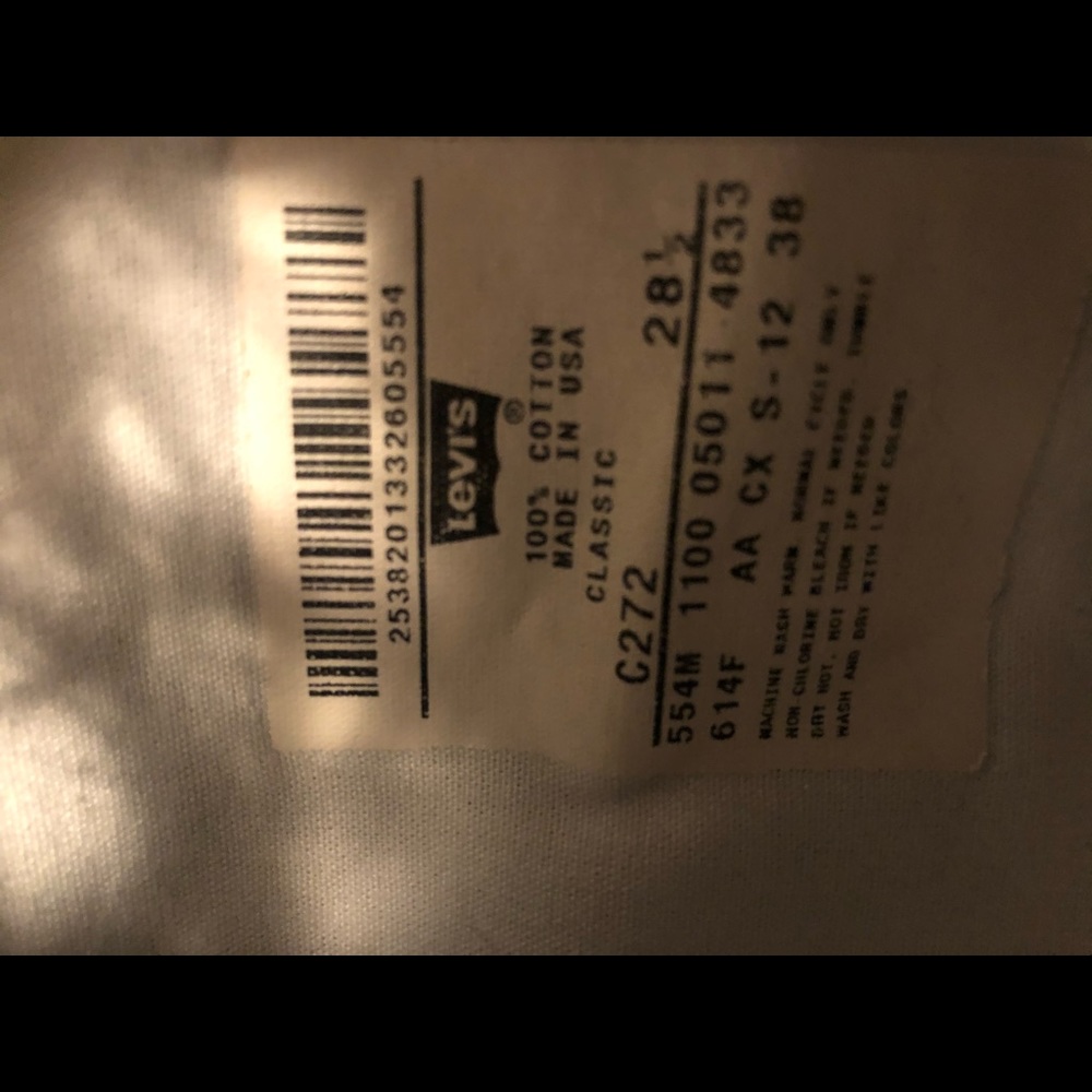 SOLD - Levi denim shorts - Picture 3 of 5